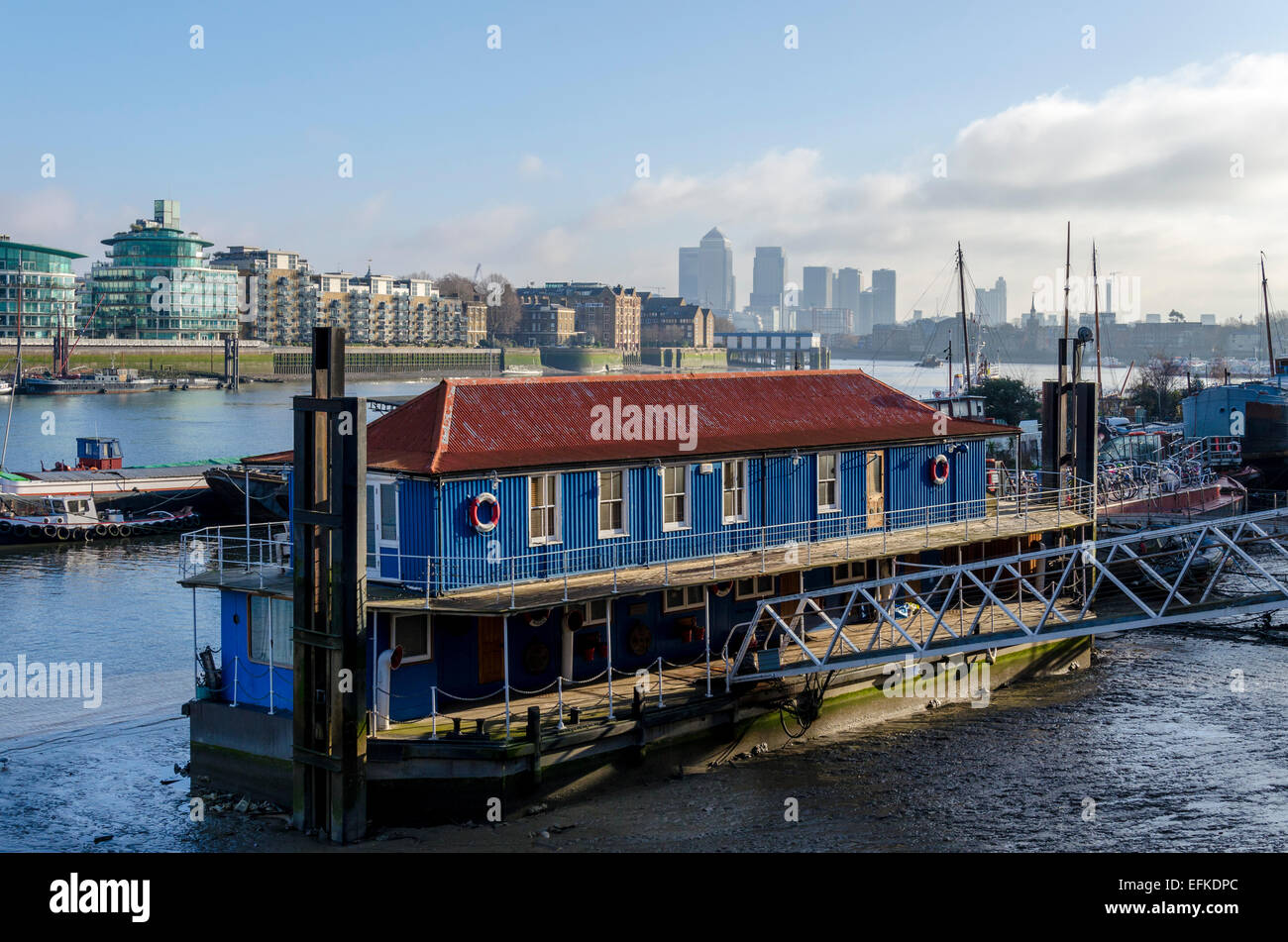 Downings Straßen Moorings (Garten Barge Square/schwankenden Kahn Gärten), Themse, London, UK Stockfoto