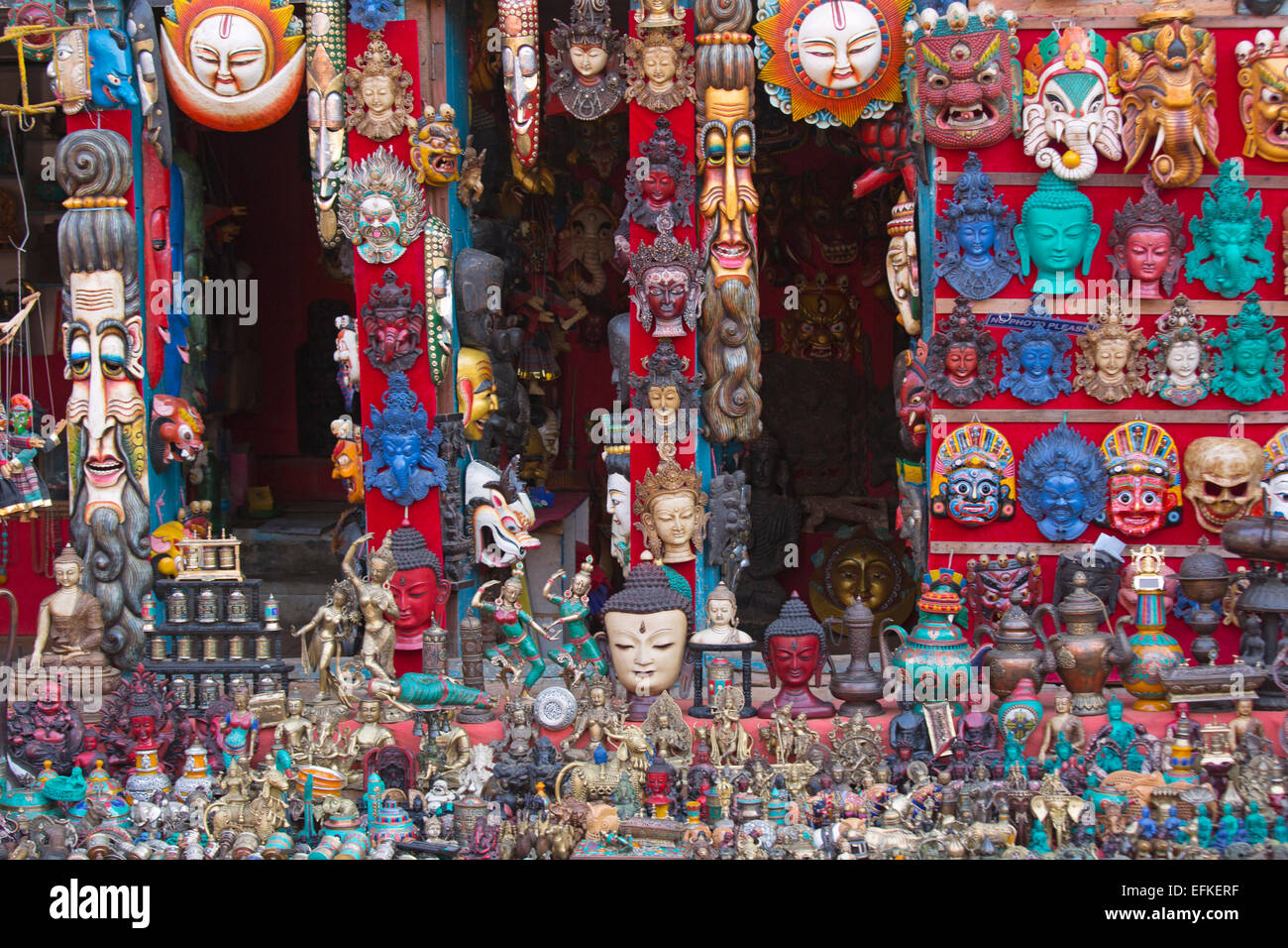 Shop Verkauf von bunten Masken in Bodnath der größte Stupa in Nepal Durbar Square Kathmandu Stockfoto