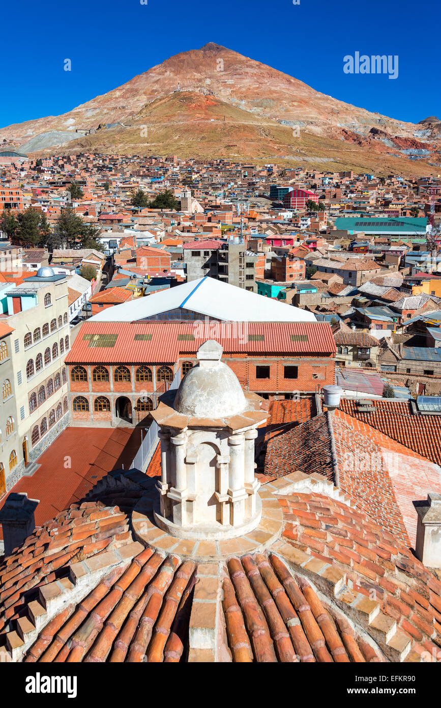 Blick auf Potosi, Bolivien und den Cerro Rico oder Rich HIll Stockfoto