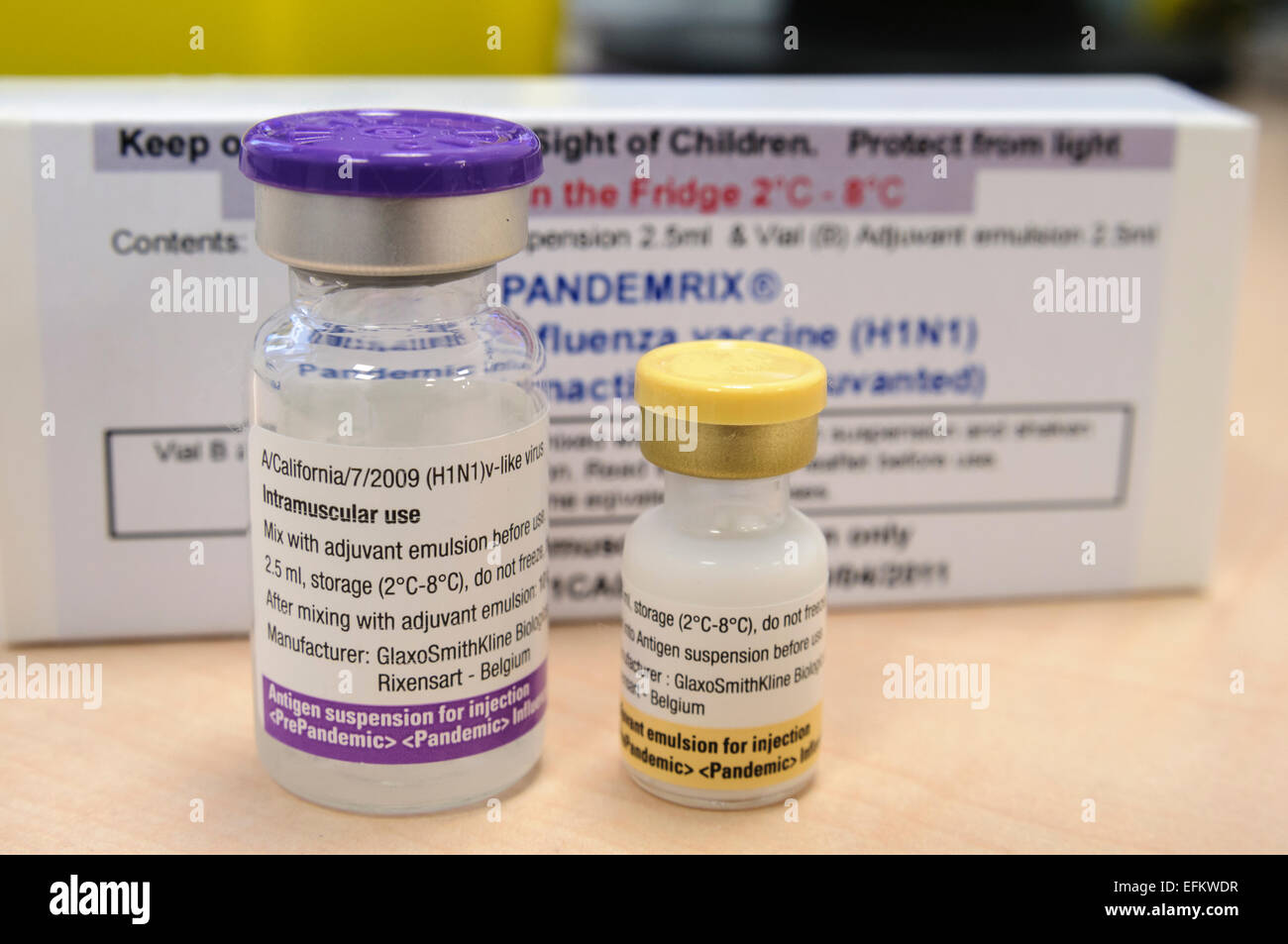 Pandemrix Ampullen, einem Anti viral Impfstoff gegen das H1N1-Influenza-Virus. Stockfoto