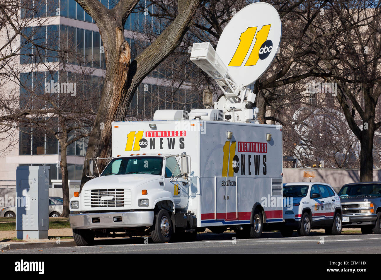 ABC Eyewitness News LKW im Feld - USA Stockfoto