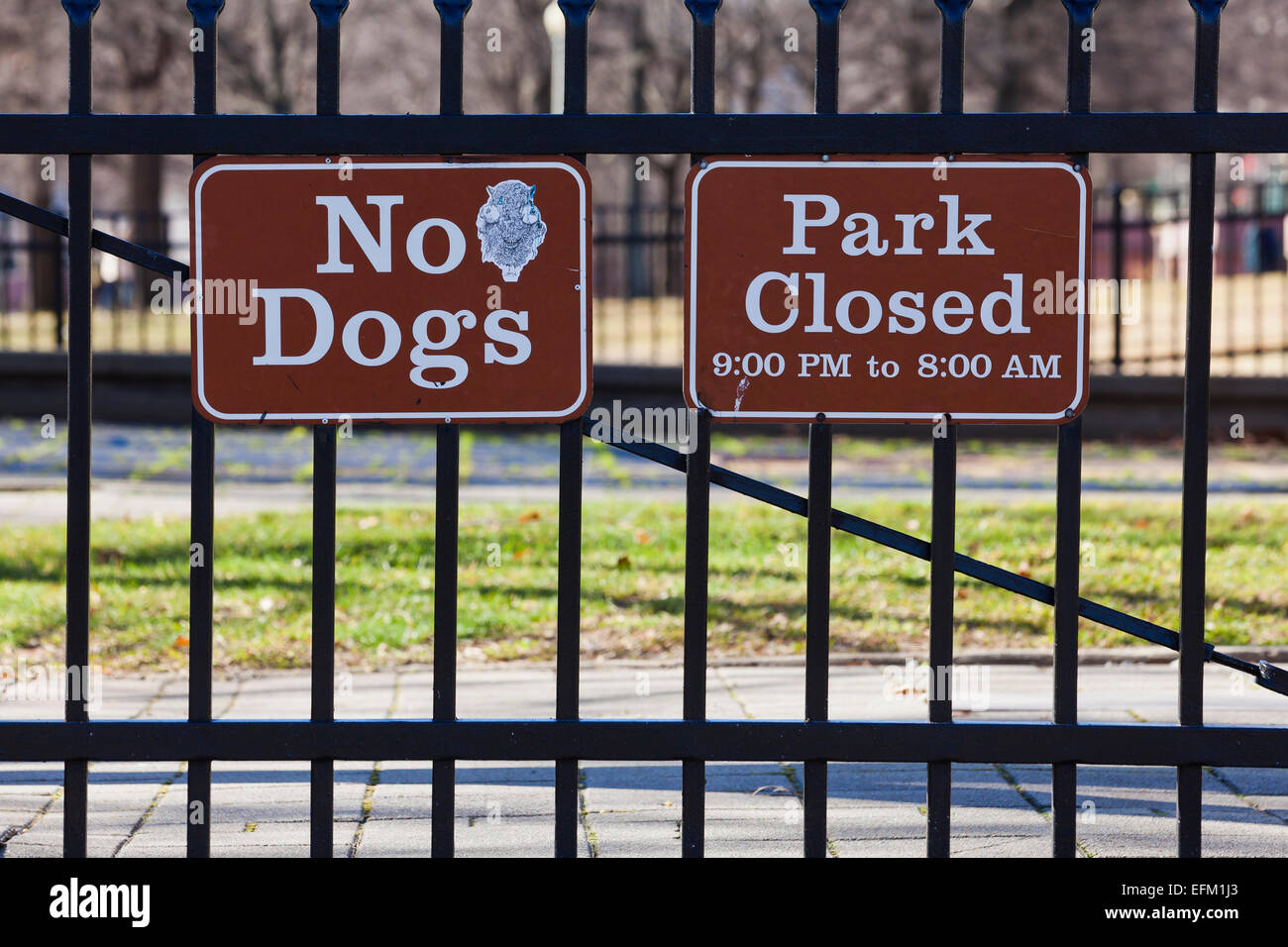 Keine Hunde anmelden Park Zaun - USA Stockfoto