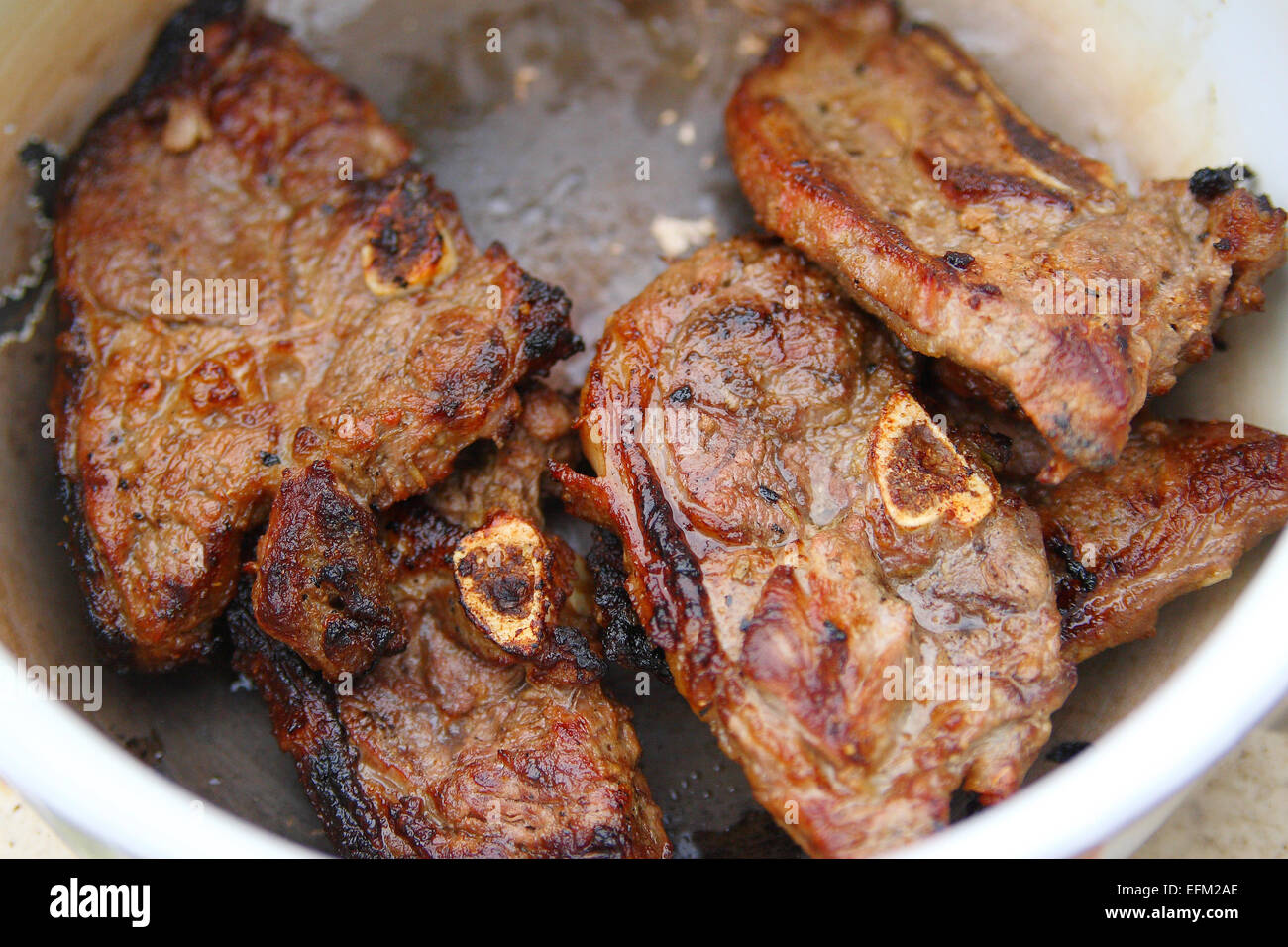 Gegrillte Lammkoteletts Stockfoto