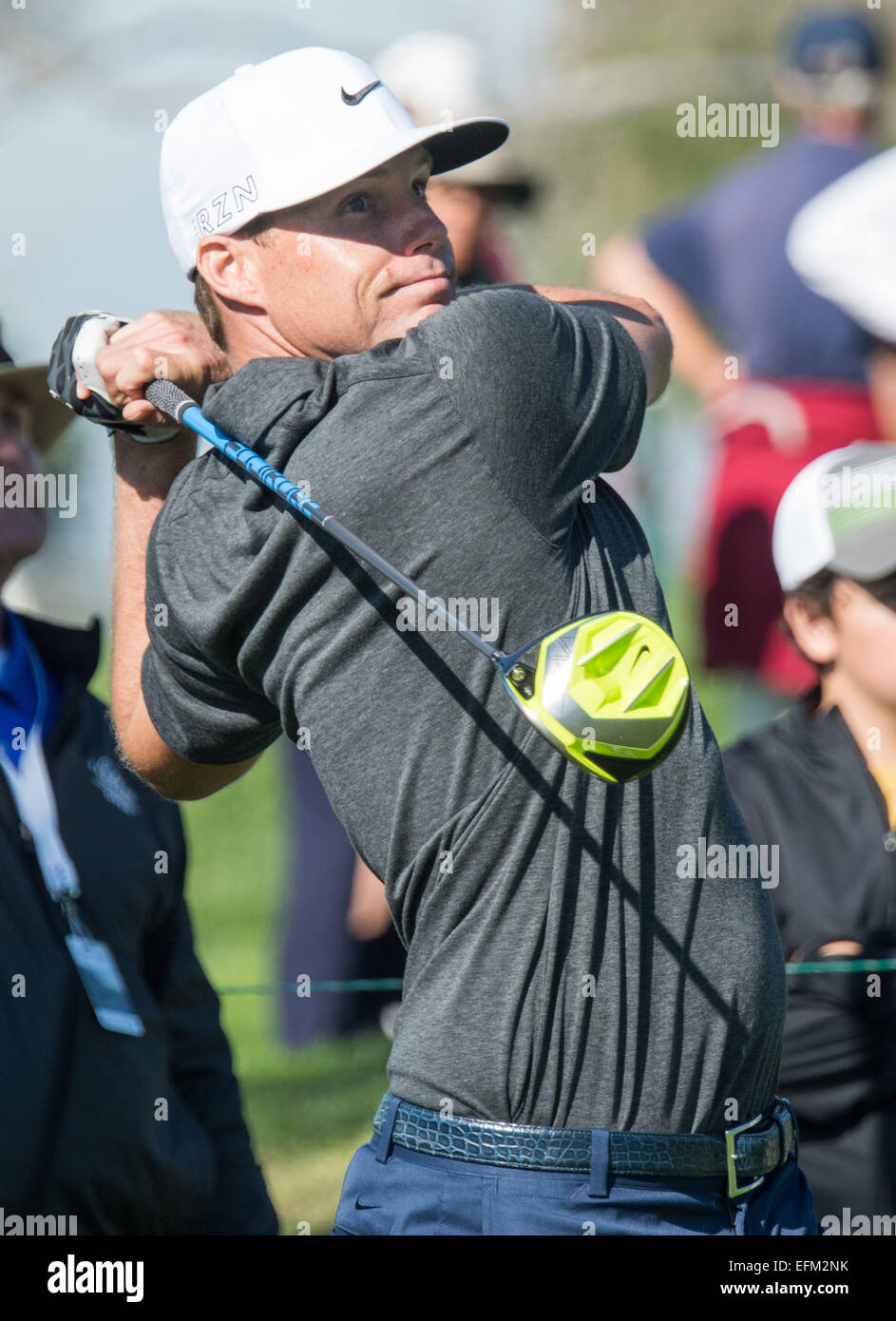 Torery Kiefern, Kalifornien, USA. 6. Februar 2015. Nick Watney spielt seinen Abschlag auf das 18. Loch des Nord-Parcours in der zweiten Runde von den Bauern Insurance Open in Torrey Pines Golf Course am 6. Februar 2015 in San Diego, Kalifornien. Bildnachweis: Doug Gifford/ZUMA Draht/Alamy Live-Nachrichten Stockfoto