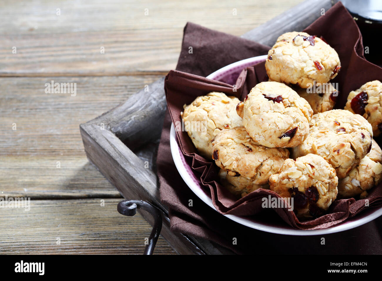 Leckere Kekse mit Preiselbeeren, Essen Stockfoto