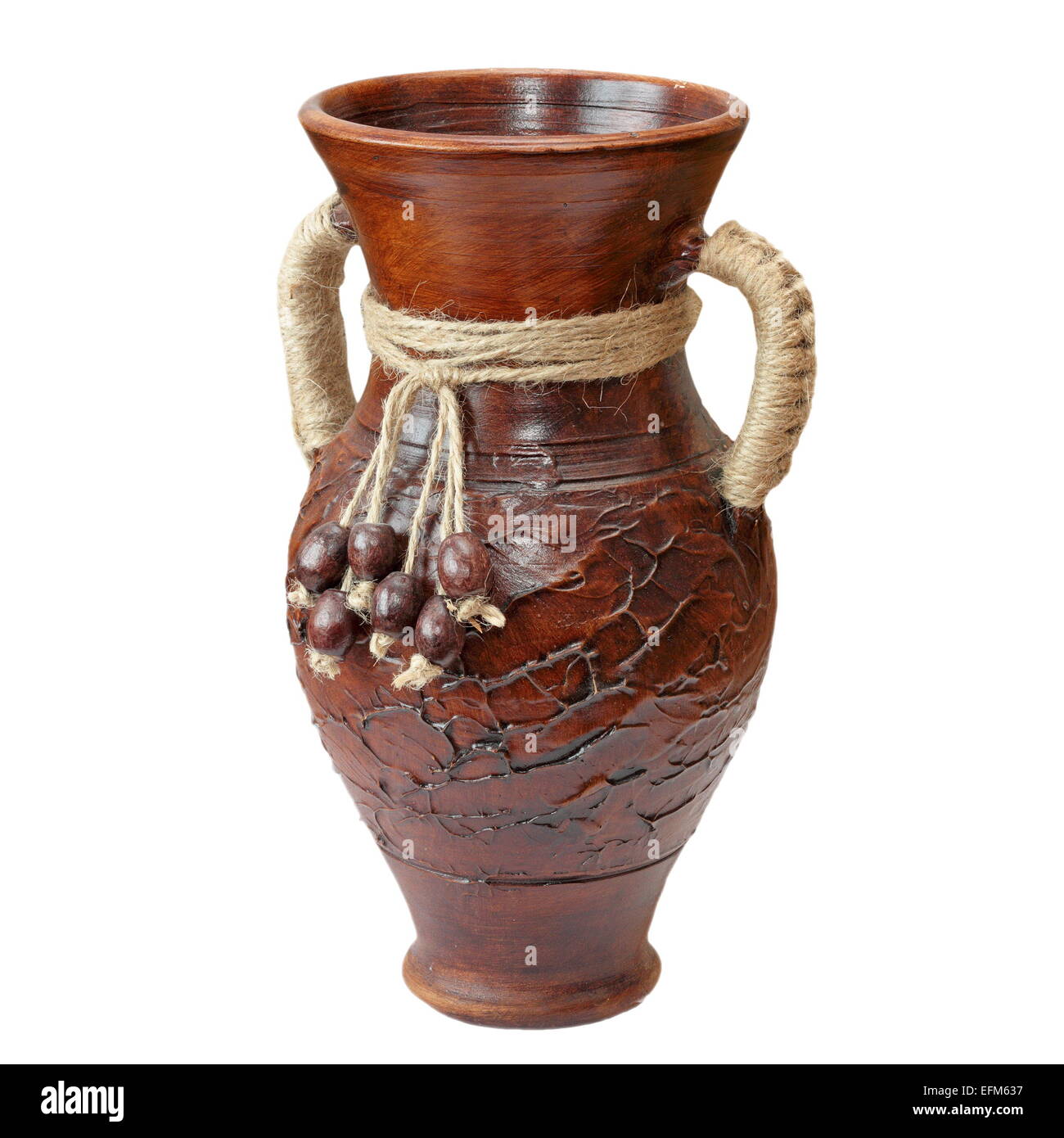 traditionellen Ton braune Vase isoliert auf weißem Hintergrund Stockfoto