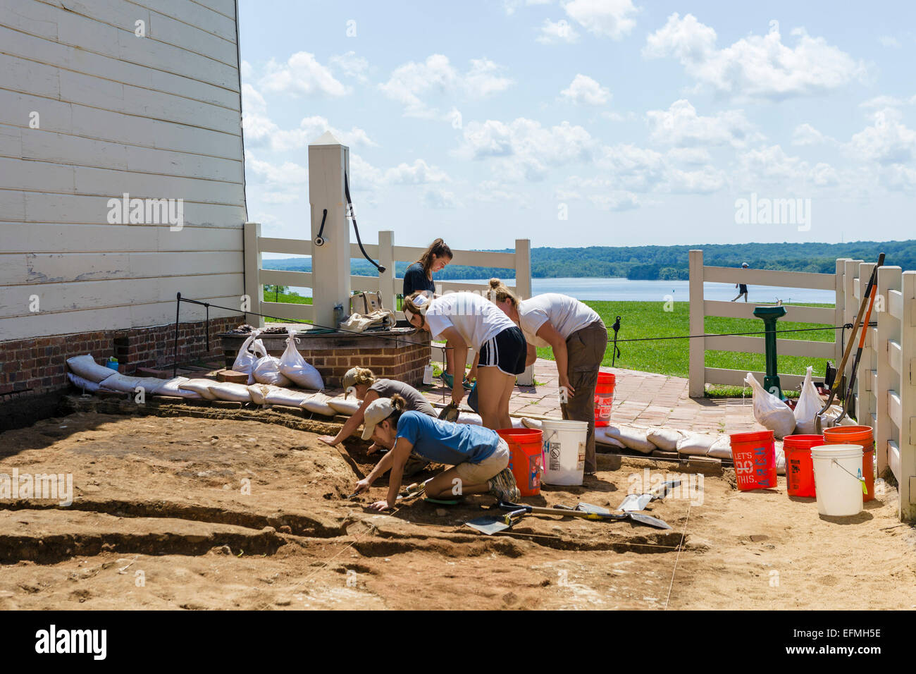 Archäologische Ausgrabungen im Plantagengebiet von Präsident George Washington in Mount Vernon, Fairfax County, Virginia, USA Stockfoto