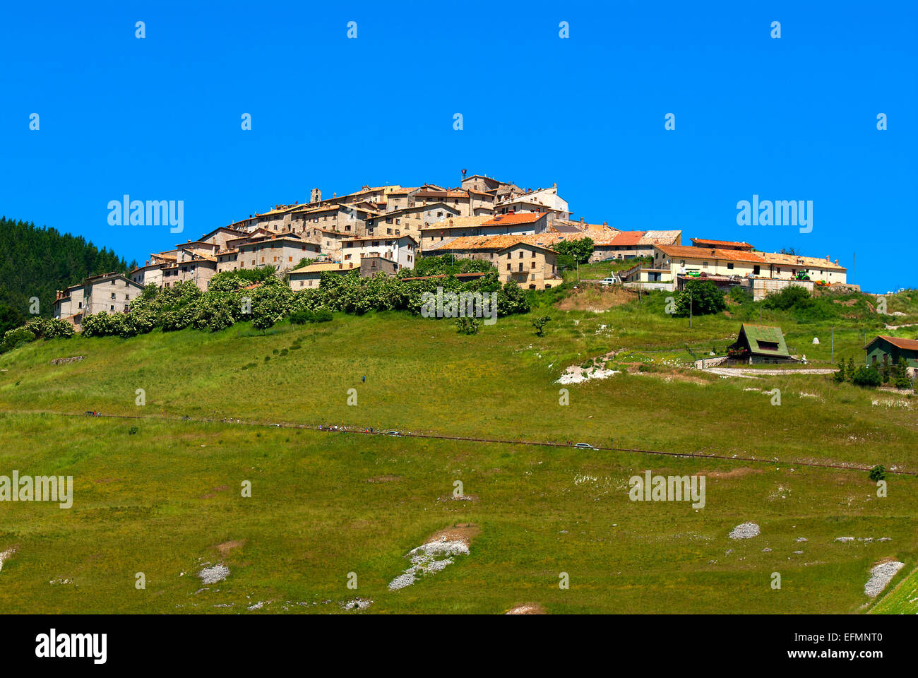 Dorf von Castelluccio Di Norcia (vor dem Erdbeben 2016), Sibillini Mountains National Park, Umbrien, Italien Stockfoto