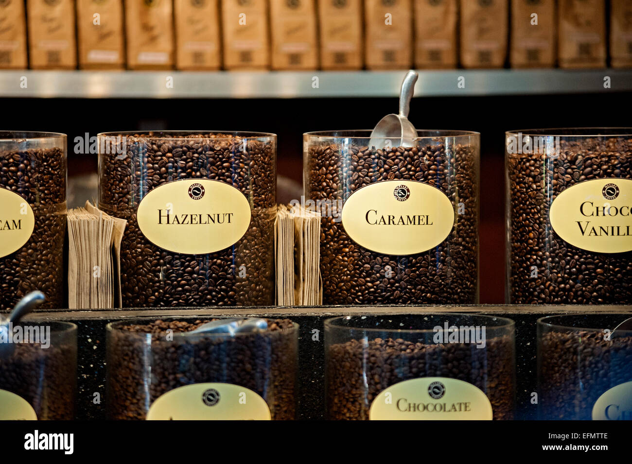 Birmingham Deutsch Frankfurt Christmas market verschiedene Aromen der Kaffeebohnen Stockfoto