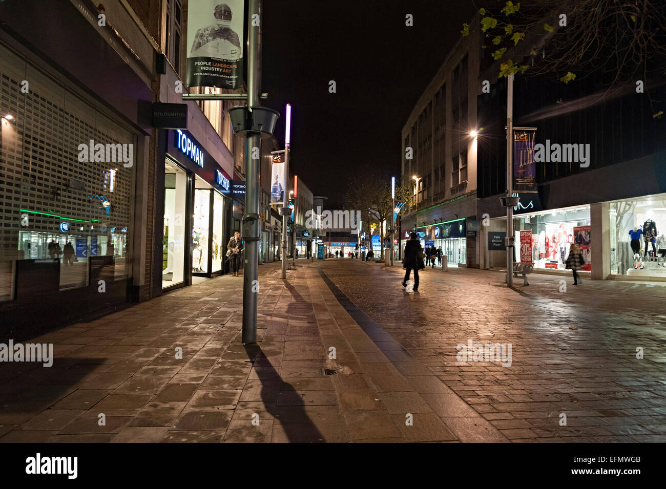 Stadtzentrum von Wolverhampton in der Nacht Stockfoto