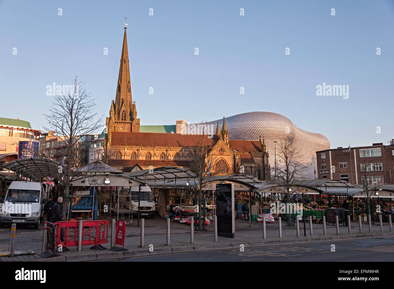 Stierkampfarena Einkaufszentrum Birmingham und Märkte vor Stockfoto