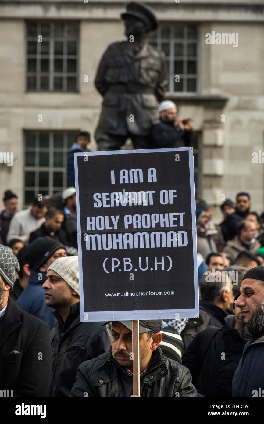 London, UK. 8. Februar 2015. Britische Muslime Masse Protest gegen Charlie Hebdo Darstellung des Propheten Muhammad Credit: Guy Corbishley/Alamy Live-Nachrichten Stockfoto