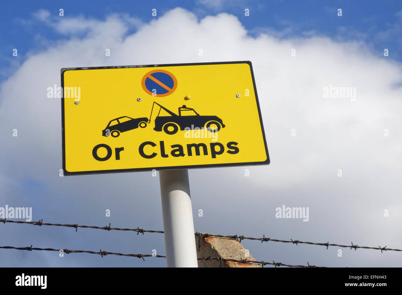 Kein Parkplatz Zeichen oder Klemmen, Flughafen von Gibraltar, Britische überseegegend, Vereinigtes Königreich, UK Stockfoto