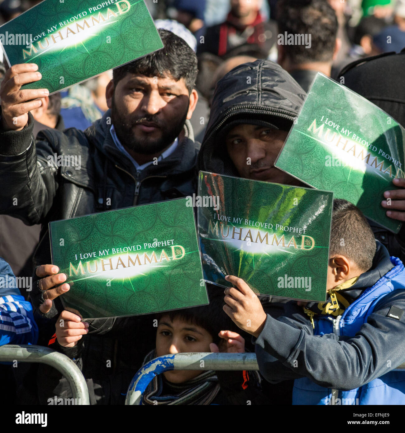 London, UK. 8. Februar 2015. Britische Muslime protestieren gegen Charlie Hebdo erneuten Veröffentlichung Credit: Guy Corbishley/Alamy Live News Stockfoto