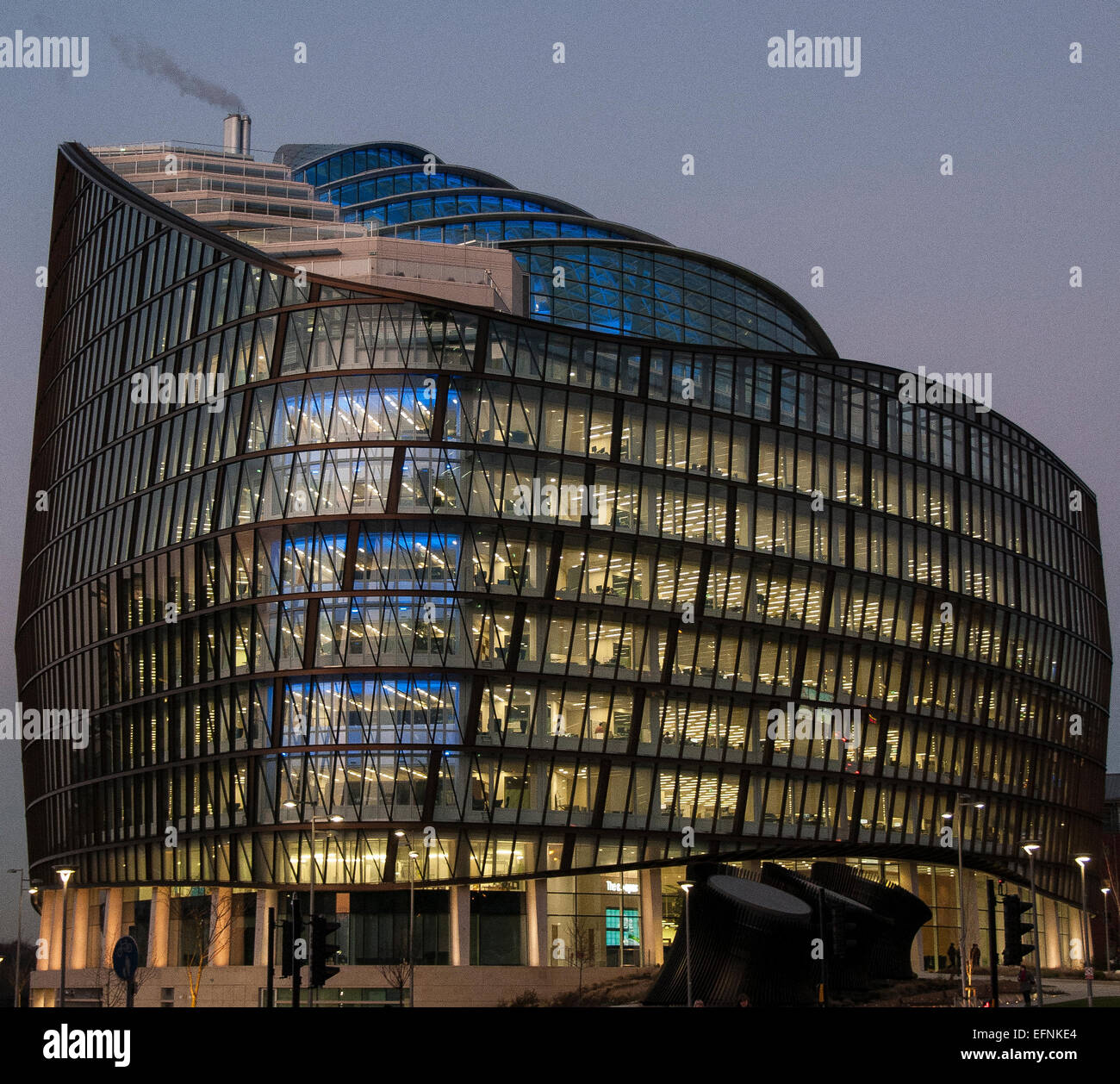 Zeitgenössische Architektur in der Dämmerung Stockfoto