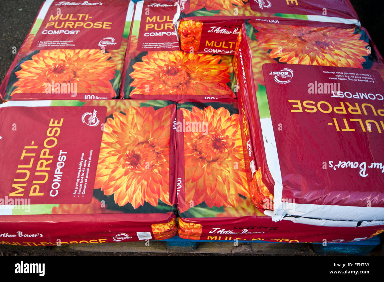 Taschen von J Arthur Bowers Multi Purpose Kompost Stockfoto