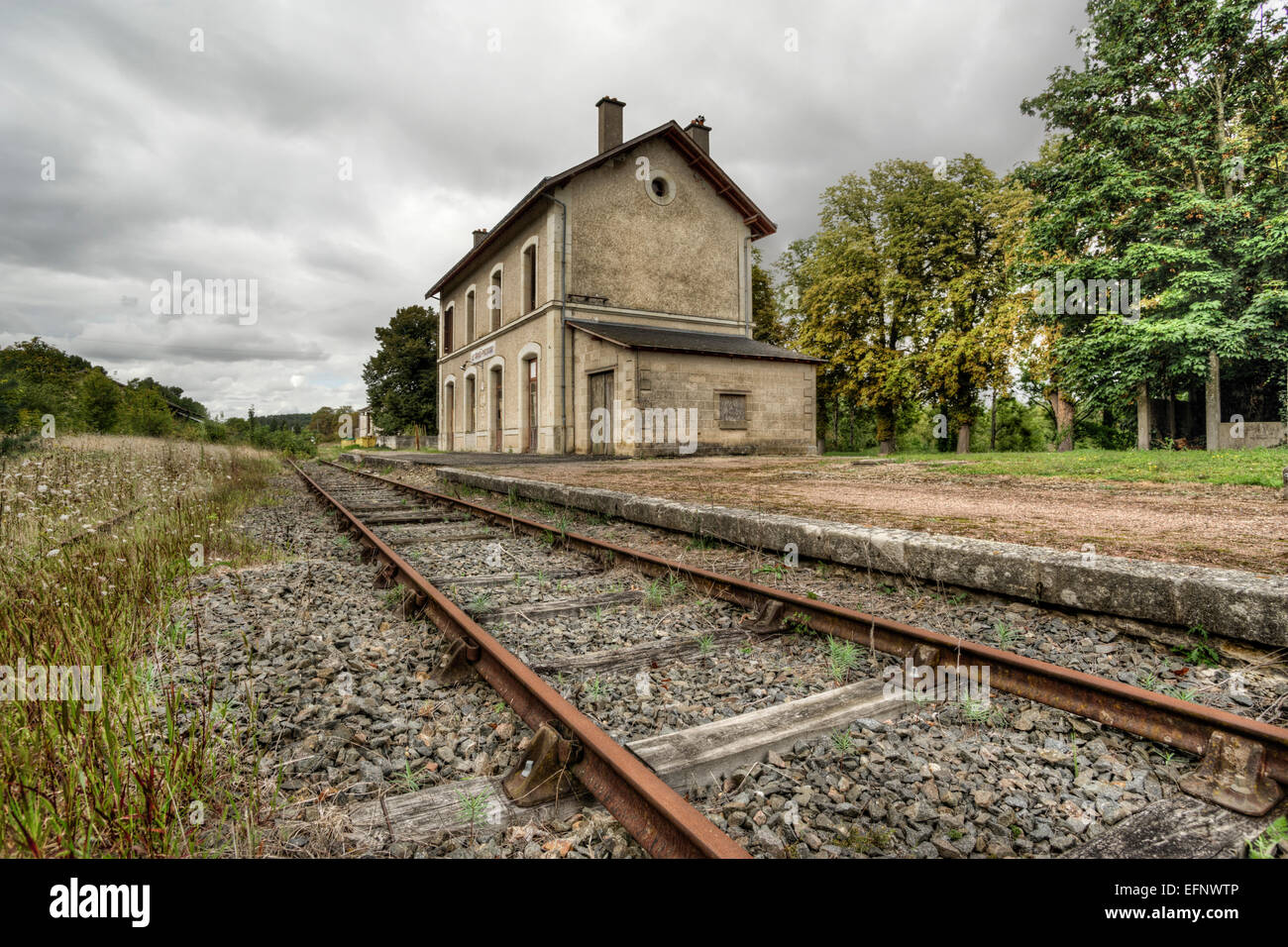 Verlassenen Bahnhof, Frankreich Stockfoto