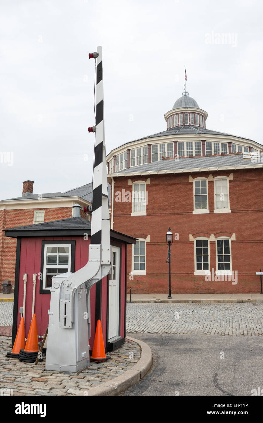 BALTIMORE, Maryland — das B&O Railroad Museum in Mount Clare in Baltimore, Maryland, verfügt über die größte Sammlung von Lokomotiven aus dem 19. Jahrhundert in den Vereinigten Staaten. Stockfoto