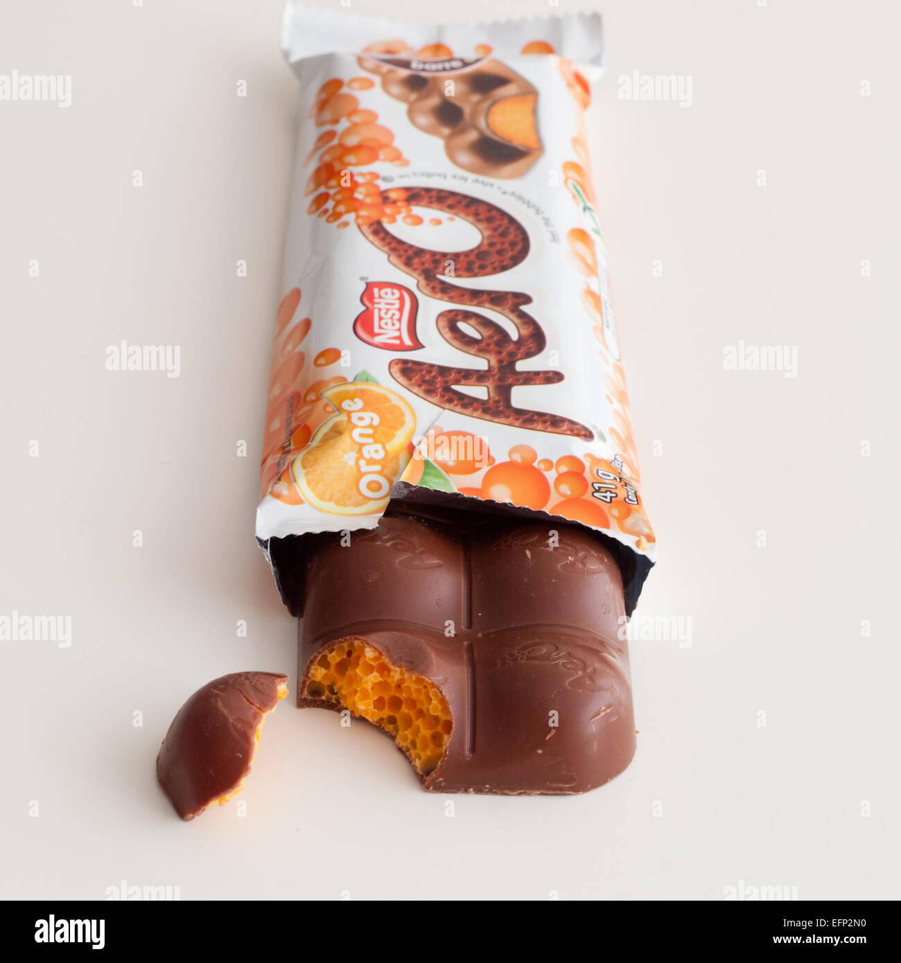Eine Aero Orange Schokoriegel, Produziert Von Nestlé. Kanadische Verpackung  Gezeigt Stockfotografie - Alamy