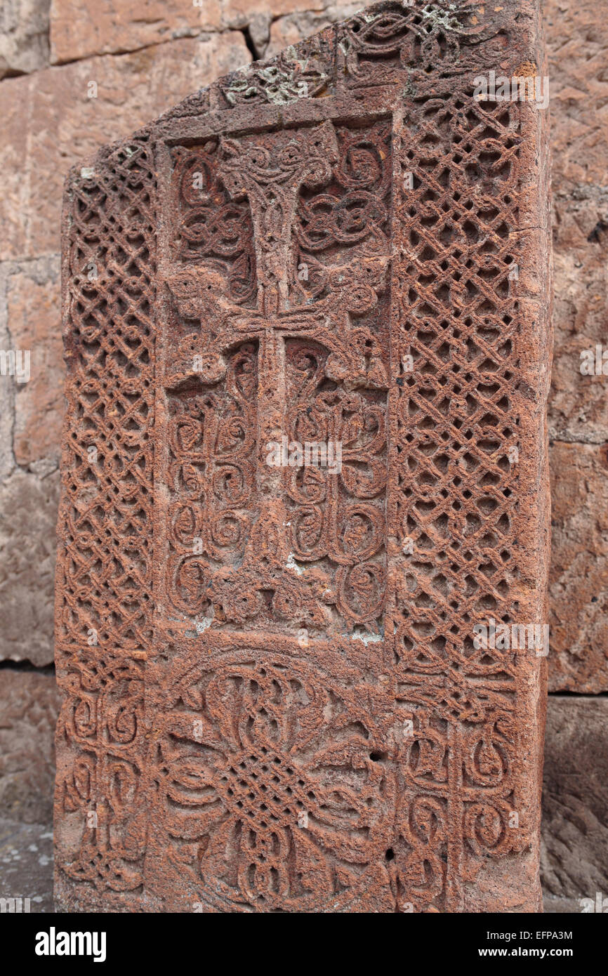 Khachkar, Kreuz-Stein, St. Hripsime Kirche (618), Vagharshapat, Provinz Armawir, Armenien Stockfoto