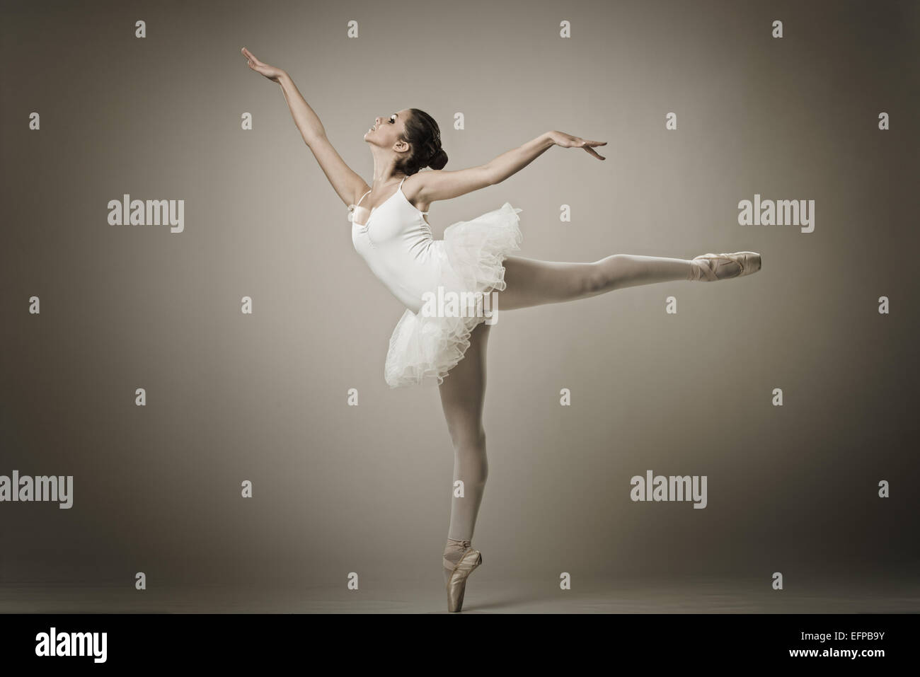 Porträt der Ballerina in Ballett-pose Stockfoto