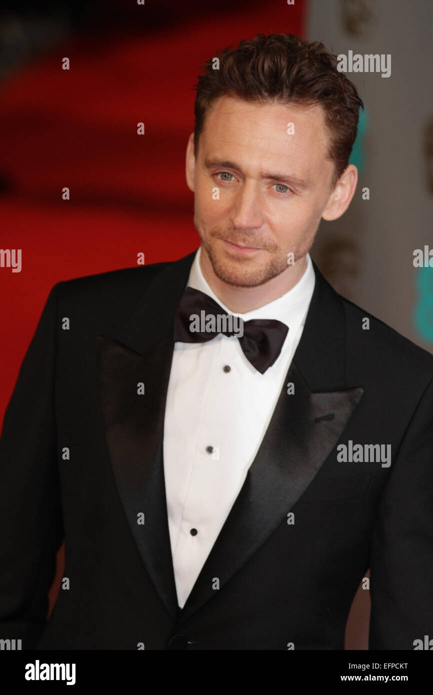 London, UK, 8. Februar 2015: Tom Hiddleston besucht den EE British Academy Film Awards am Royal Opera House in London Stockfoto