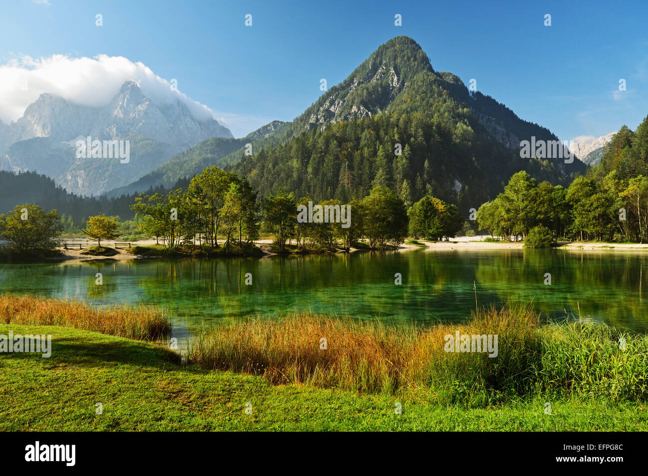 See Jasna und die Julischen Alpen, Kranjska Gora, Slowenien, Europa Stockfoto