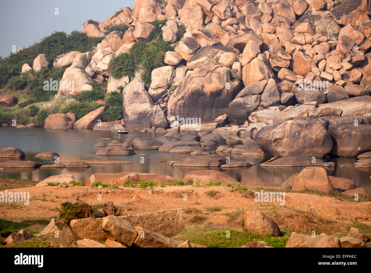 Tungabhadra Flusslandschaft in Hampi, Karnataka, Indien, Asien Stockfoto