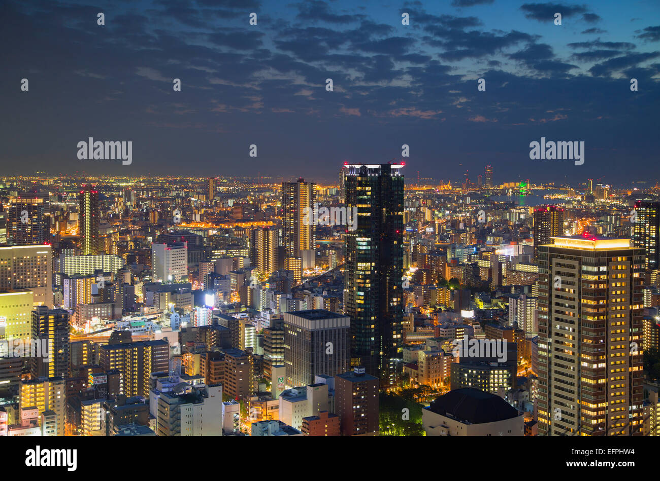 Ansicht von Osaka bei Dämmerung, Kansai, Japan, Asien Stockfoto