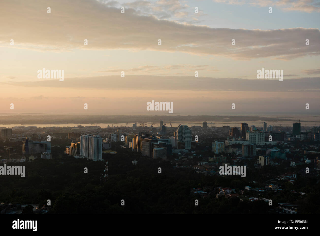 Stadtbild bei Sonnenuntergang, Cebu, Philippinen Stockfoto