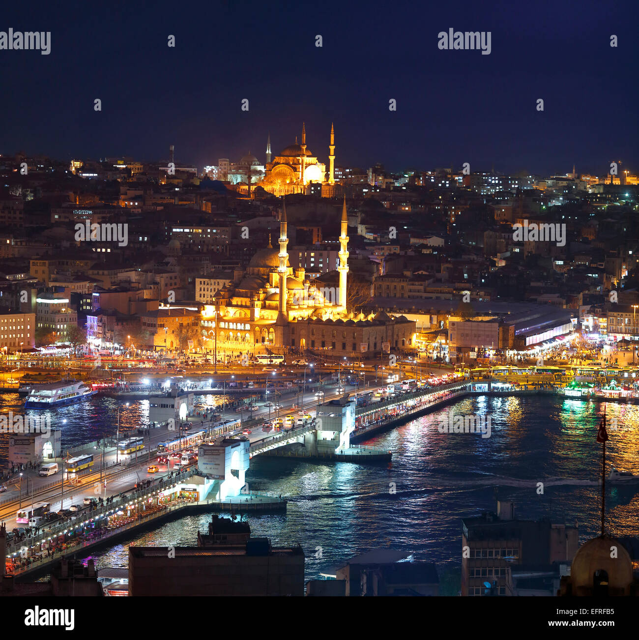 Nachtansicht von Istanbul und Big Horn vom Galata-Turm, Bosporus, Istanbul, Türkei Stockfoto