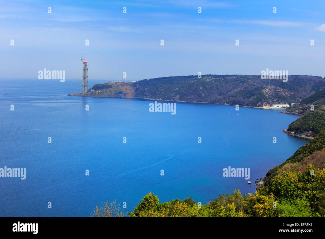 Zusammenfluss von Bosporus und dem Schwarzen Meer, Yavuz Sultan Selim Brücke Bau, Istanbul, Türkei Stockfoto