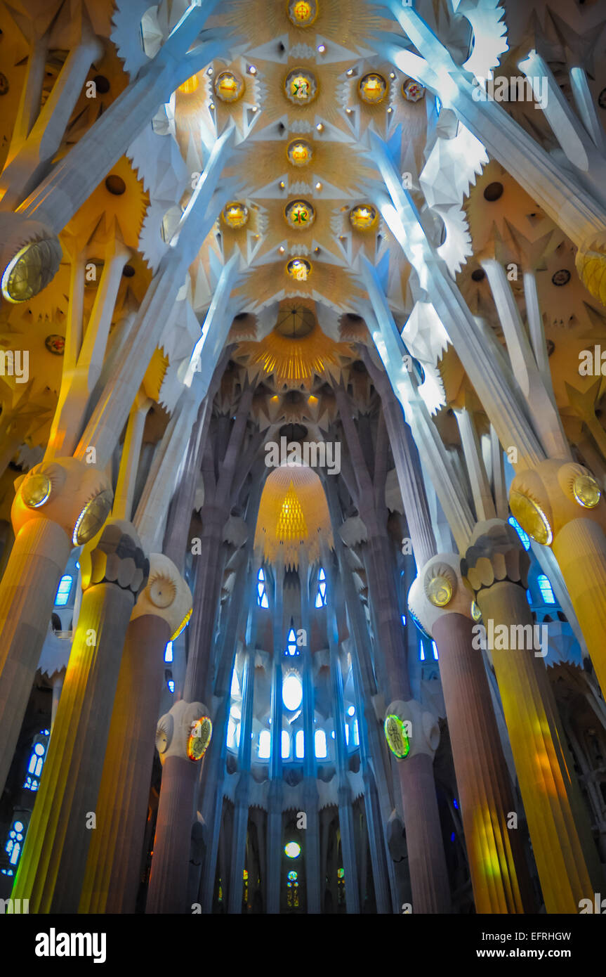 Barcelona Spanien Sagrada Familia Kirche Innenarchitektur Stockfoto