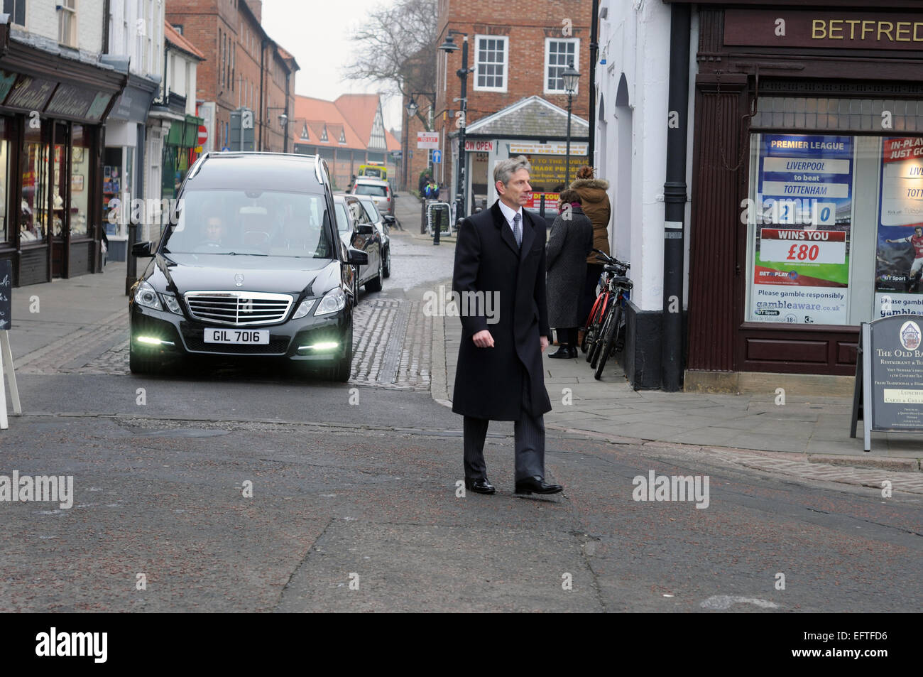 Newark-On-Trent, Nottinghamshire, UK.10th Februar 2015. Herr Lewis Renshaw, der mit der Königlichen Artillerie im zweiten Weltkrieg gedient, starb nachdem er gegen Verletzungen bei einem Autounfall.  Herr Renshaw, von Newark, war eine Flak-Kanonier während der Luftschlacht um England.  Er fuhr fort, in der abgebrochenen Norwegen-Kampagne dienen und entkam in einem Ruderboot.  Herr Renshaw war in der ersten Schlacht von El Alamein in Nordafrika und wurde bei der Schlacht von Monte Cassino, Italien gesprengt. Bildnachweis: IFIMAGE/Alamy Live-Nachrichten Stockfoto