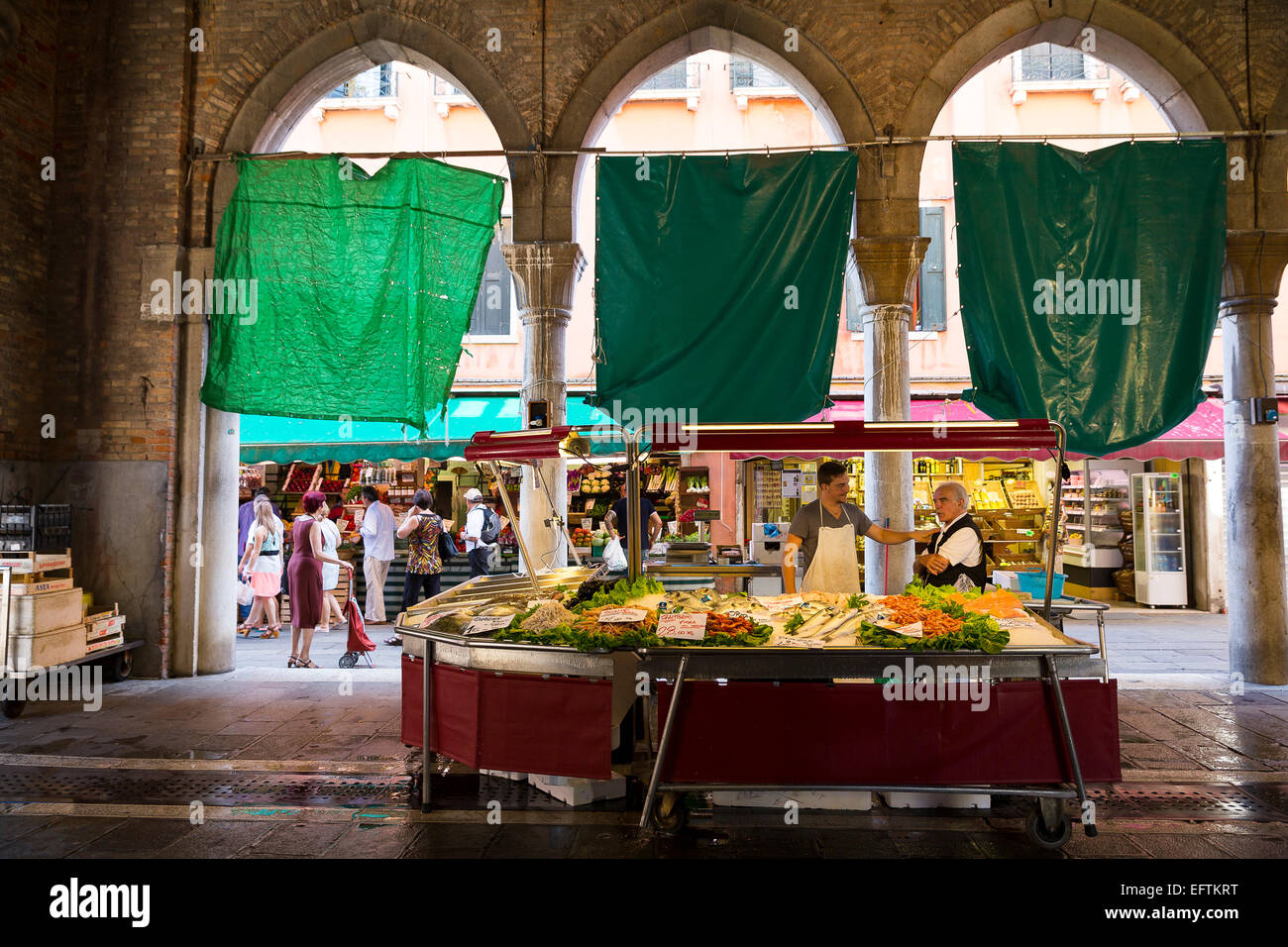 Rialto Fischmarkt. Venedig, Italien. Stockfoto