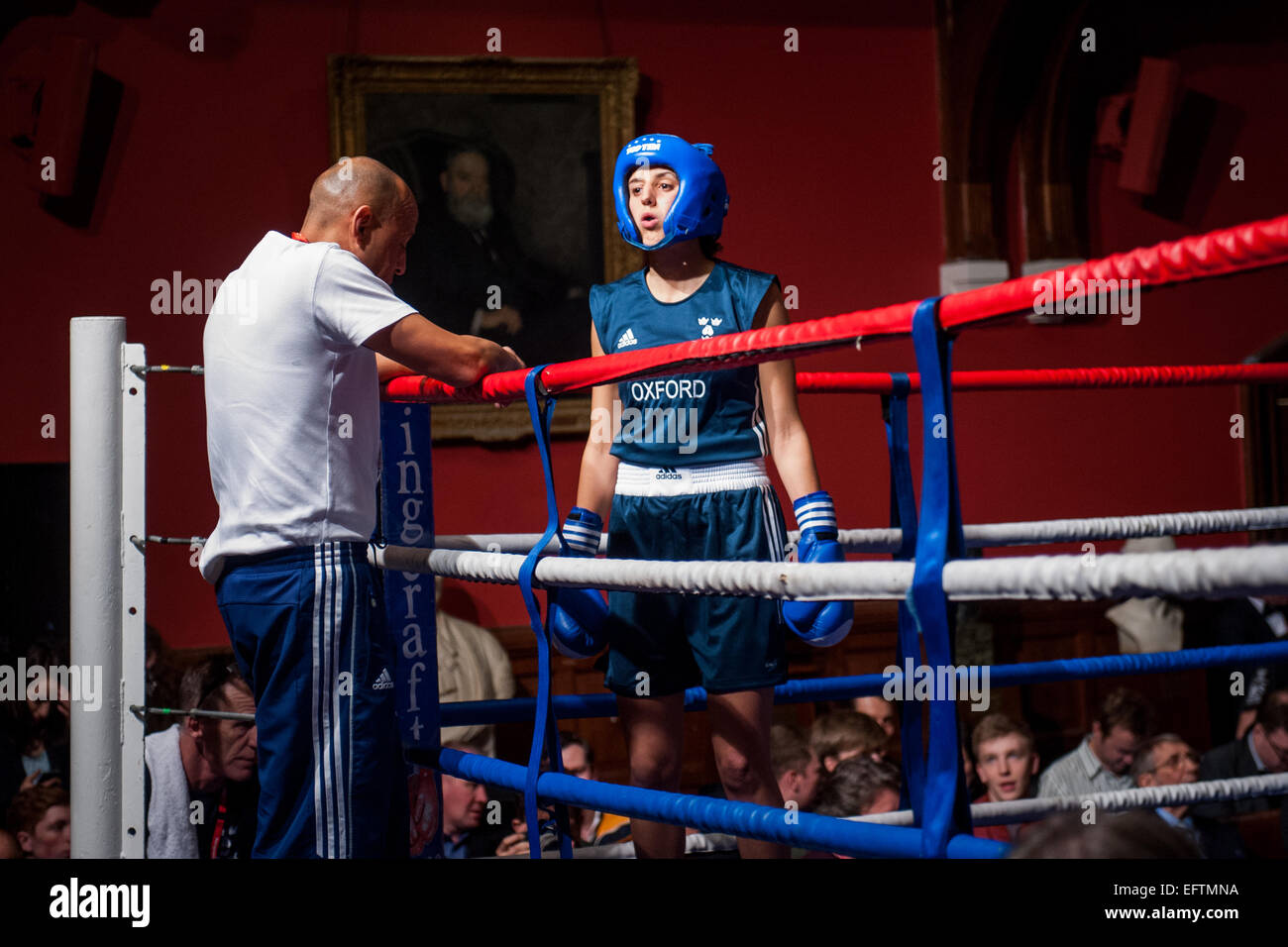 Stadt v Kleid Universität Amateur Boxing - Oxfprd Union Stockfoto