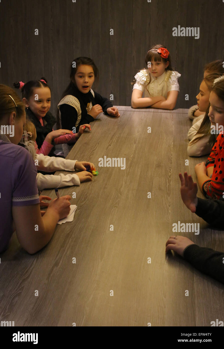 Gruppe von Kindern während der Ferienzeit. Stockfoto