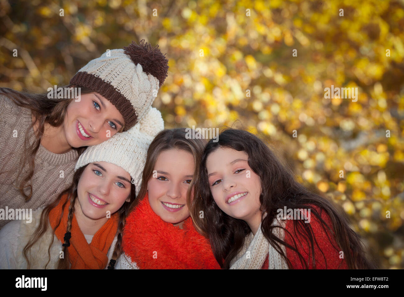 Gruppe von Herbst teens Stockfoto