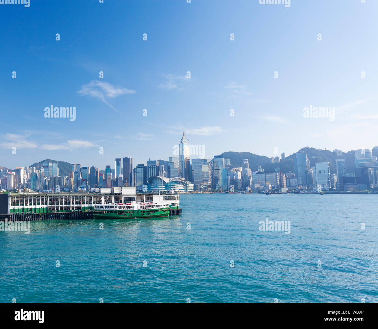Blick auf Victoria Harbour in Hongkong tagsüber Stockfoto