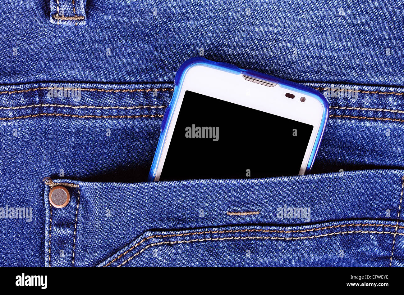 Teil des Handy in Blue Jeans Gesäßtasche Stockfoto