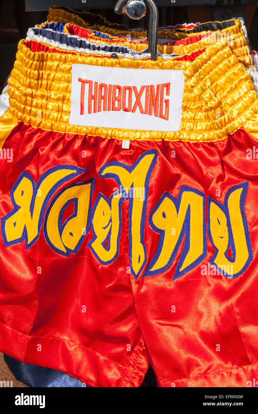 Thailand, Bangkok, Khaosan Road, Detail der Thai Boxing Shorts Stockfoto
