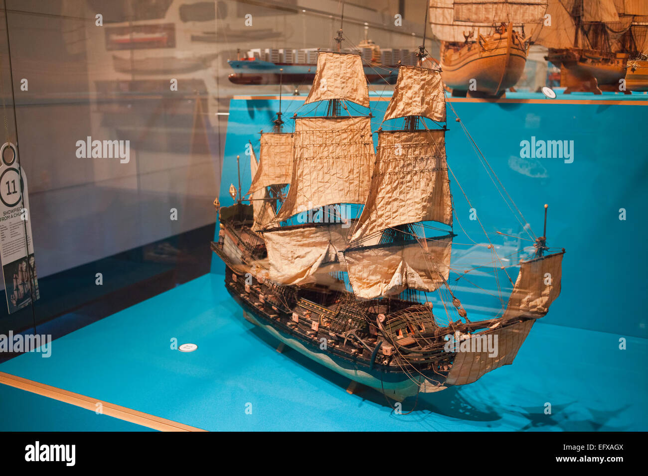 Galeone Segeln Schiffsmodell im Schiffahrtsmuseum Rotterdam, Holland, Niederlande. Stockfoto