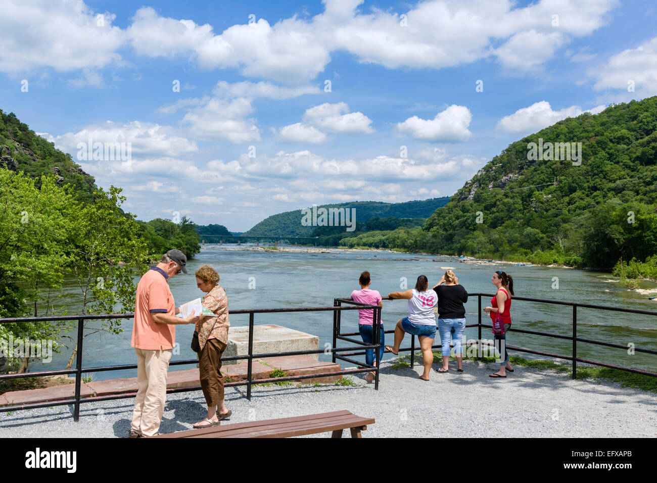 Der Punkt mit Blick auf die Mündung des Shenandoah und des Potomac Rivers, Harpers Ferry National Historic Park, West Virginia, USA Stockfoto