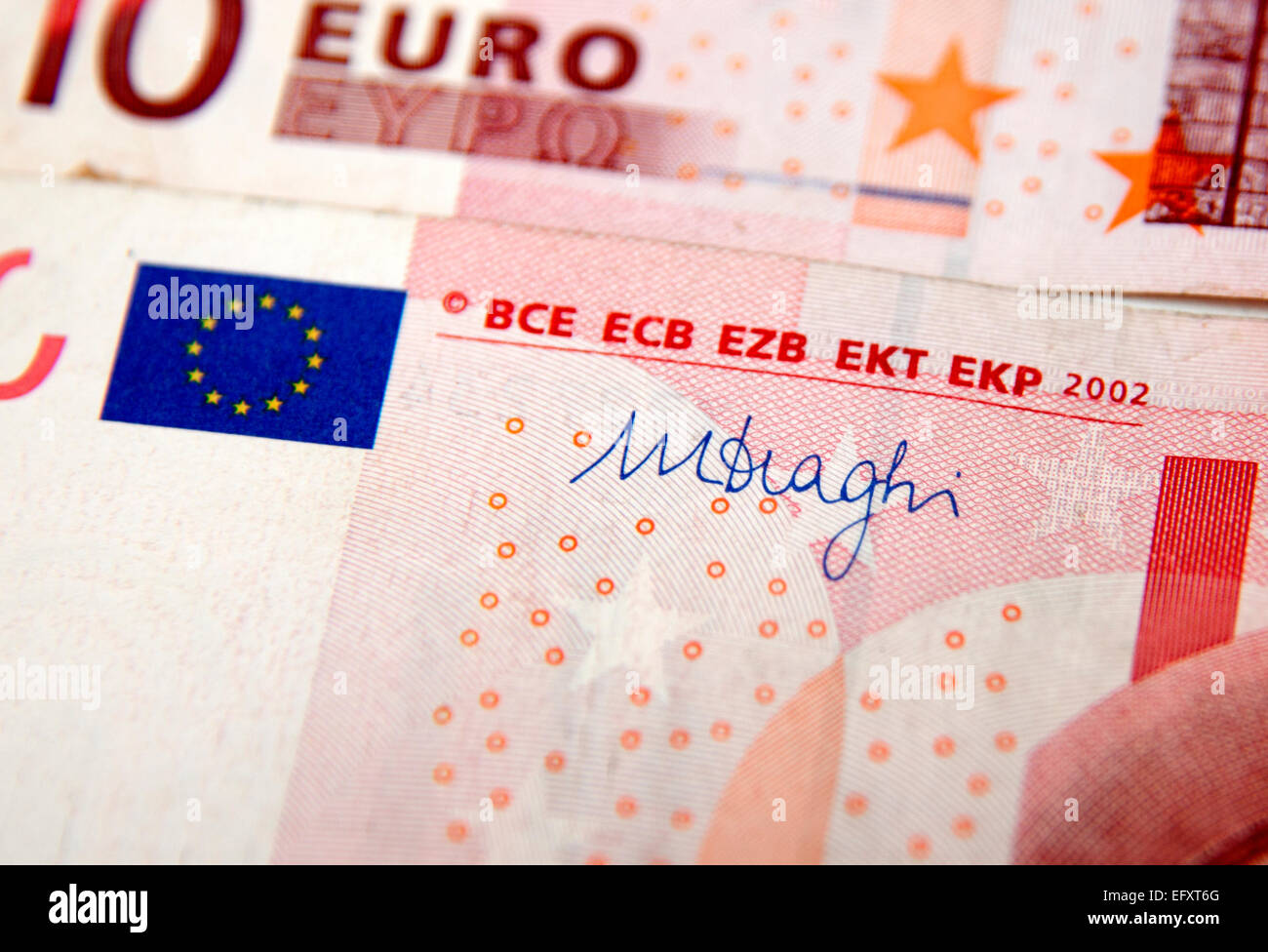 Euro-Banknoten mit der Unterschrift des EZB-Präsidenten Mario Draghi, London Stockfoto