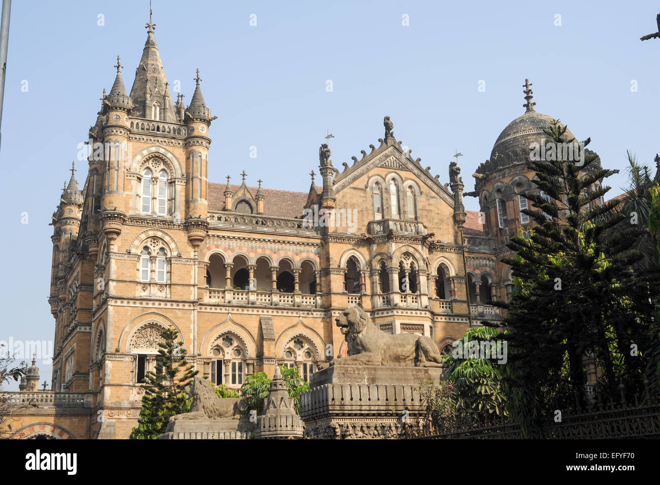 Chhatrapati Shivaji Terminus früher Victoria Bahnhof in Mumbai, Indien Stockfoto