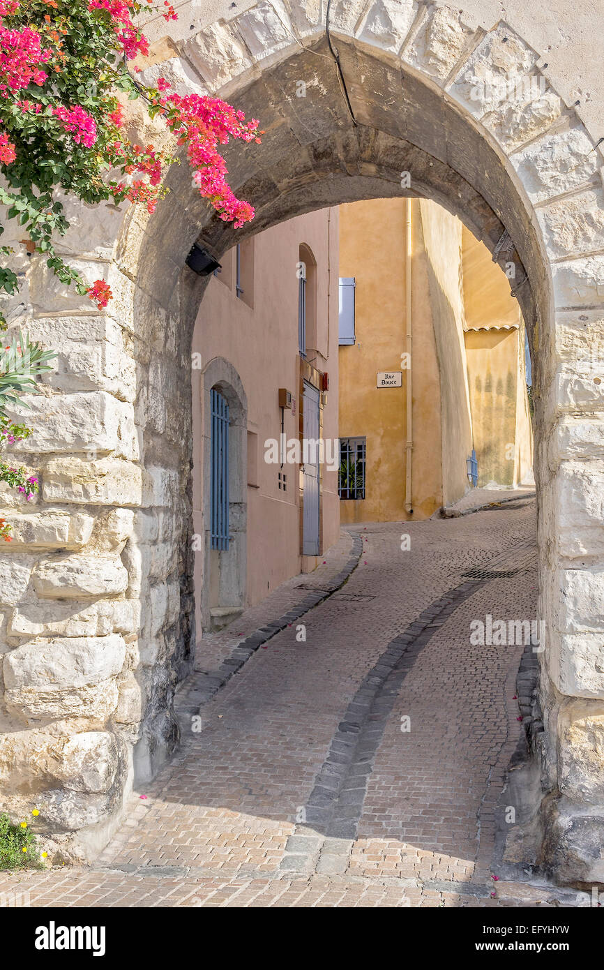 Eingang zum Dorf Le Castellet Provence Frankreich Stockfoto
