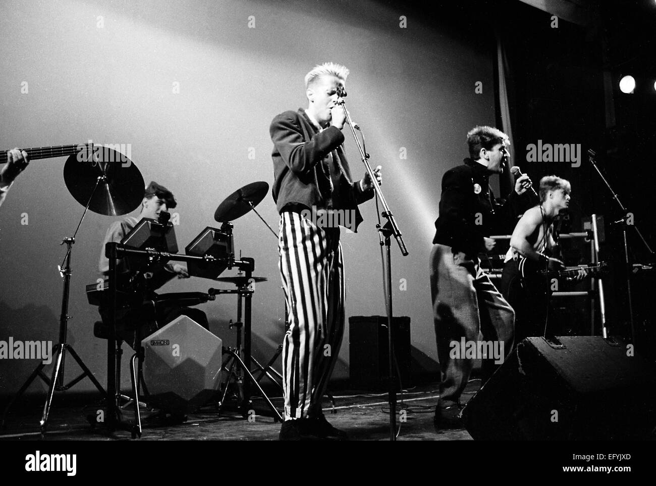 Britische 80er Jahre pop-Band Bros auf der Bühne in Mailand Italien 1989 Stockfoto