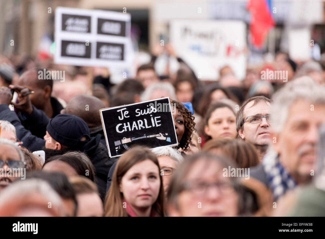 Paris, 2015/01/11: Republikanische März auf dem Platz "Platz De La République" in Gedenken an die Opfer von Terror-Anschlag. Stockfoto