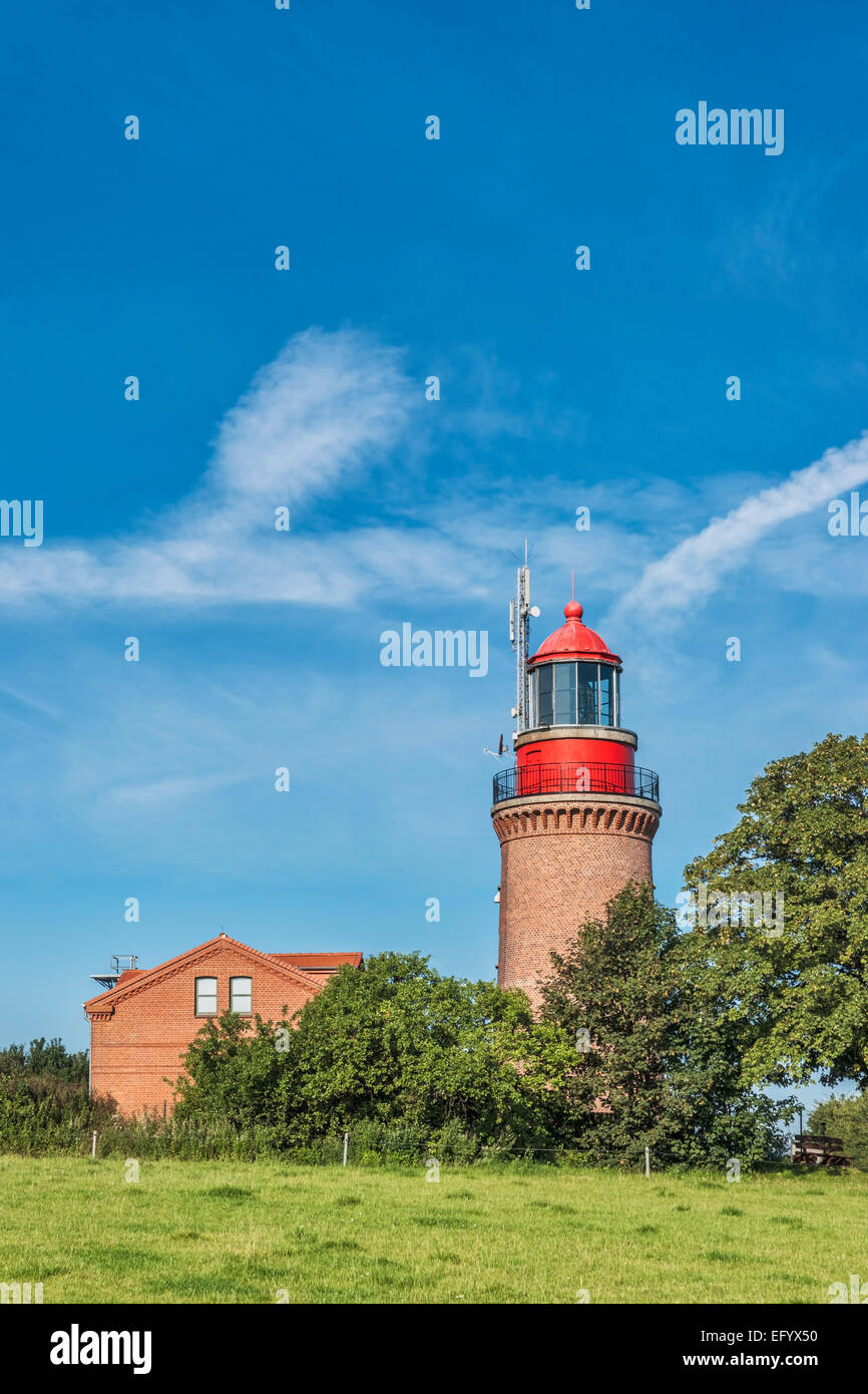 Der Leuchtturm von Bastorf befindet sich an der Ostsee, Rostock, Mecklenburg-Western Pomerania, Deutschland, Europa Stockfoto