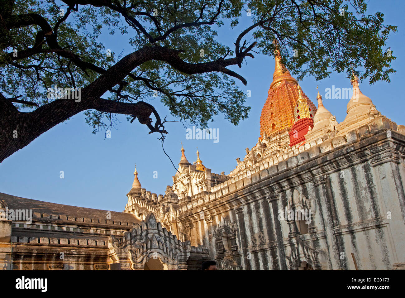 Der Ananda-Tempel, einer von vier Überlebenden buddhistische Tempel in Bagan, Mandalay Region, Myanmar / Burma Stockfoto